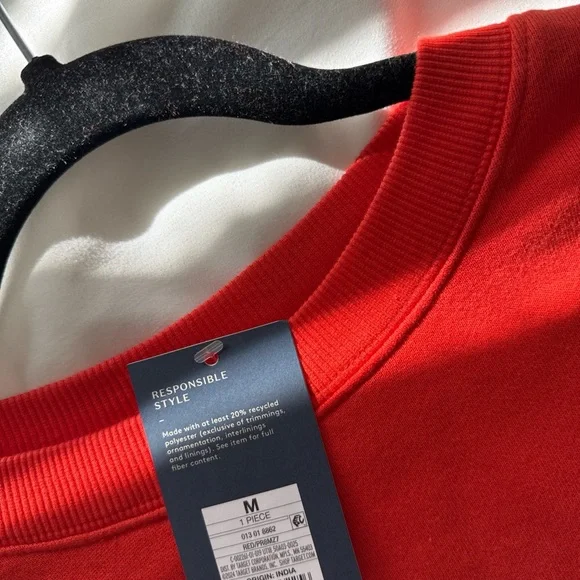 Red Cropped Oversized Sweatshirt - Picture 3 of 4